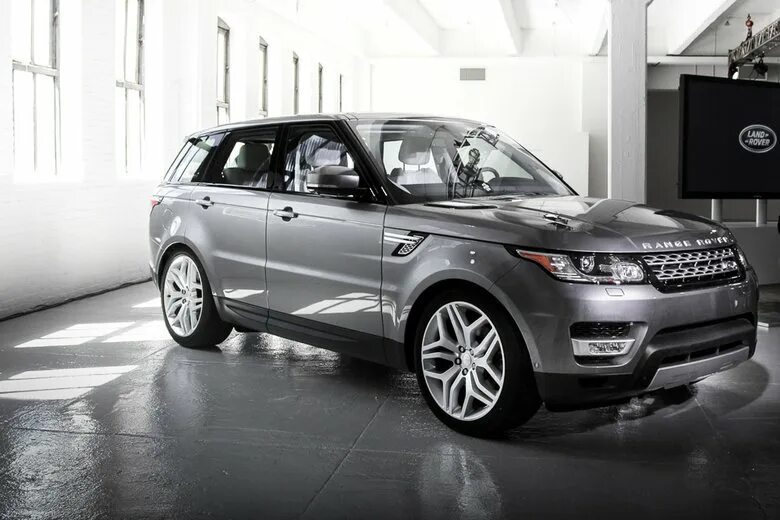 Range rover sport restyling. Range rover sport 2011. Рендж ровер спорт 2020. Land rover range rover sport 2014. Ленд ровер спорт 2013.