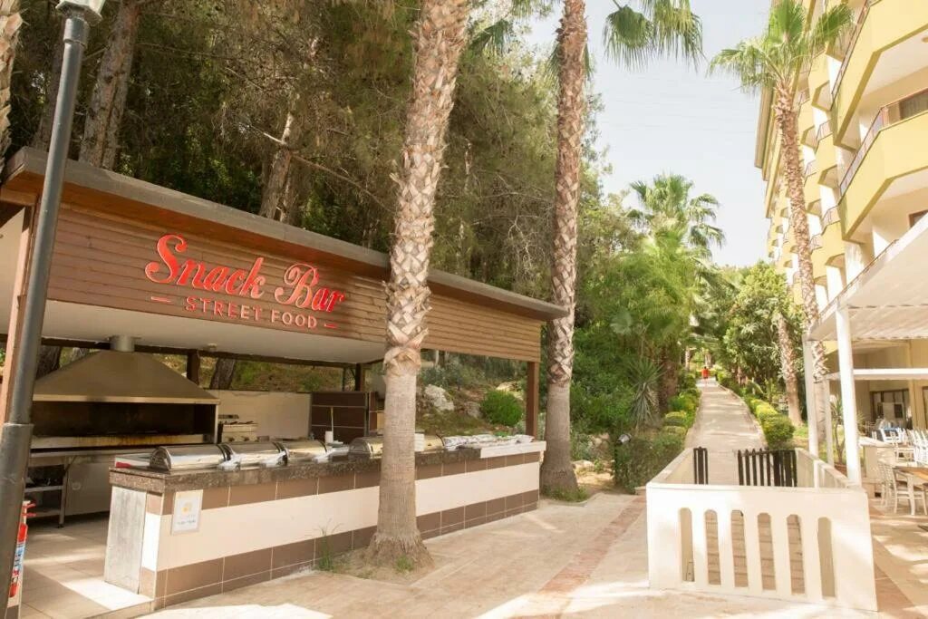 Incekum west hotel 4 аланья. Отель миароса турция. миароса инжекум бич турция. miarosa incekum beach 5 турция аланья. миароза инжекум бич 5 турция аланья.