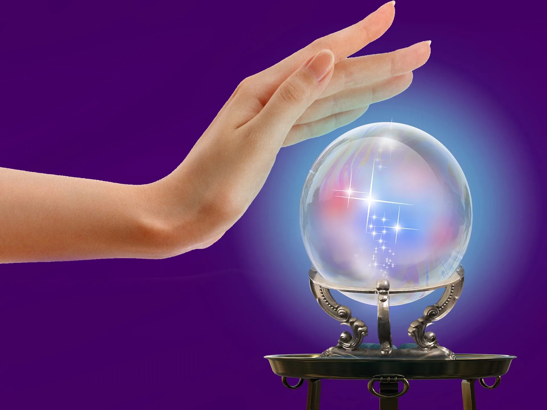Crystal ball результаты. Хрустальный шар. Хрустальный шар магия. Магический шар в руках. Хрустальный шар Волшебный.