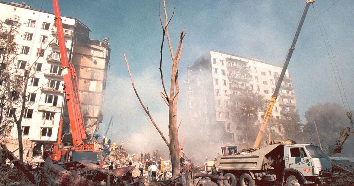 Теракт в москве каширская. Взрывы на каширке и Гурьянова 1999. Взрывы в Москве в 1999 Каширское шоссе и Гурьянова домов. 13 Сентября 1999 года Каширское шоссе дом.