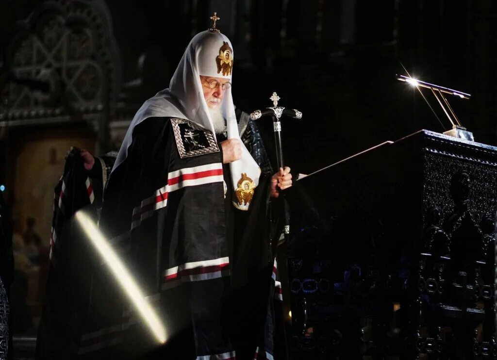 праздник пасхи богослужение. прямая трансляция из храма христа спасителя большого. патриарх чтение канона андрея. в храме христа спасителя пасхальная полунощница 2016 прямая трансляция. канон андрея критского патриарх.