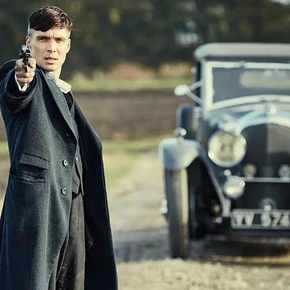 Джон шелби. Томас шелби. Машины томми шелби. Особняк томми шелби. Полли грей острые козырьки.