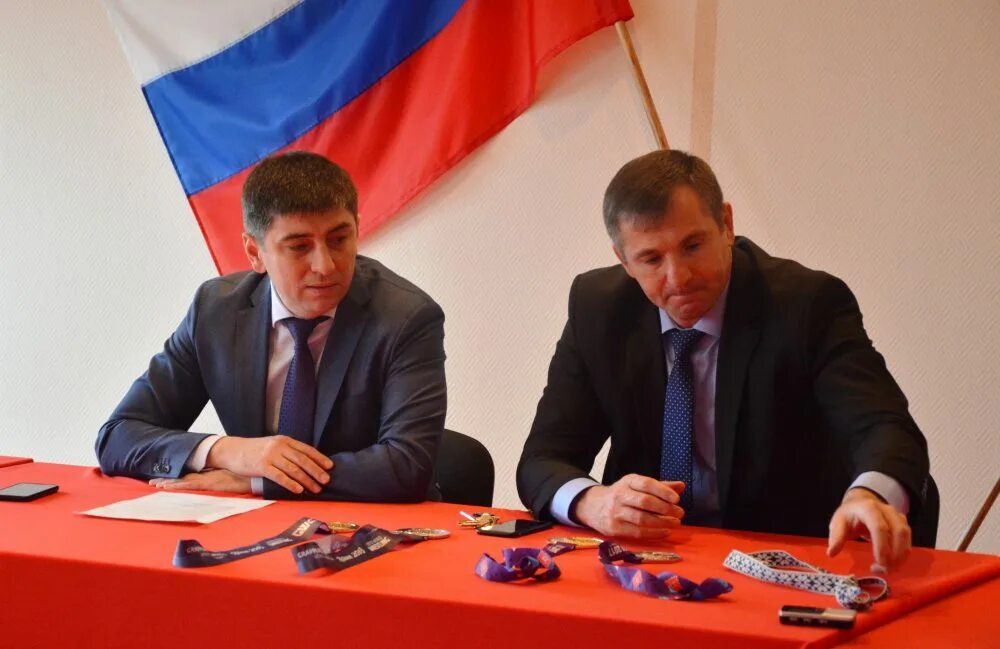 Мин кбр. Министр строительства и жкх кбр. Министерство просвещения, науки и по делам молодежи кбр. Кбр министерство науки и просвещения. Нальчик министерство спорта.