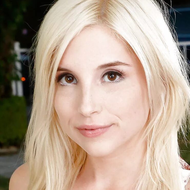 Piper pierre 2021. Пипер пери. Piper perry 2007. Пипер пери. Пипер пери.