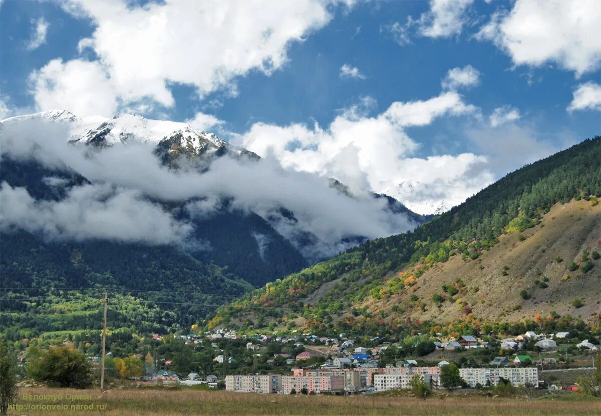 Река теберда. Теберда санаторий противотуберкулезный. Карачаево-черкесская республика карачаевск ул. Курорт теберда ул карачаевская 20. Город курорт теберда.