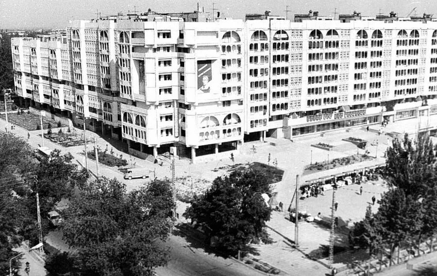 Микрорайоны фрунзе. Микрорайоны фрунзе. Микрорайоны города фрунзе. Бишкек старый город. Аэропорт города фрунзе киргизской сср.