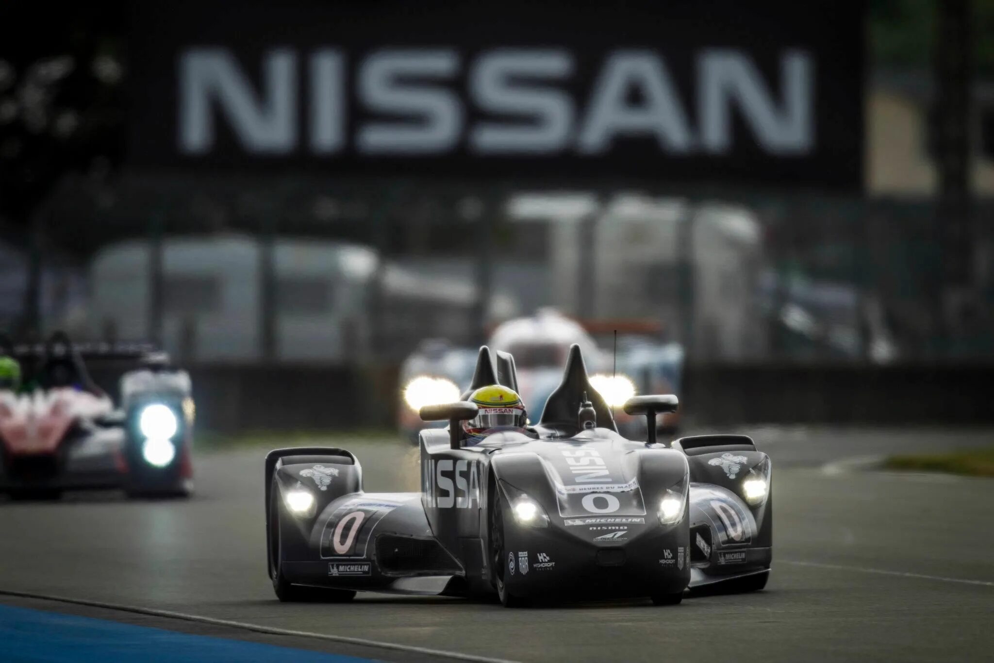 Нормандия авто. Ле ман 2014. Nissan f1. Lemans cars Nissan. Ниссан Ле ман.