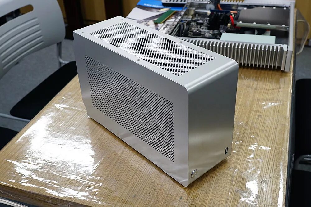 Itx корпус белый. Mini itx корпус sfx. корпус sfx xpoto. white mini itx case fvf rom. мини пк белый.