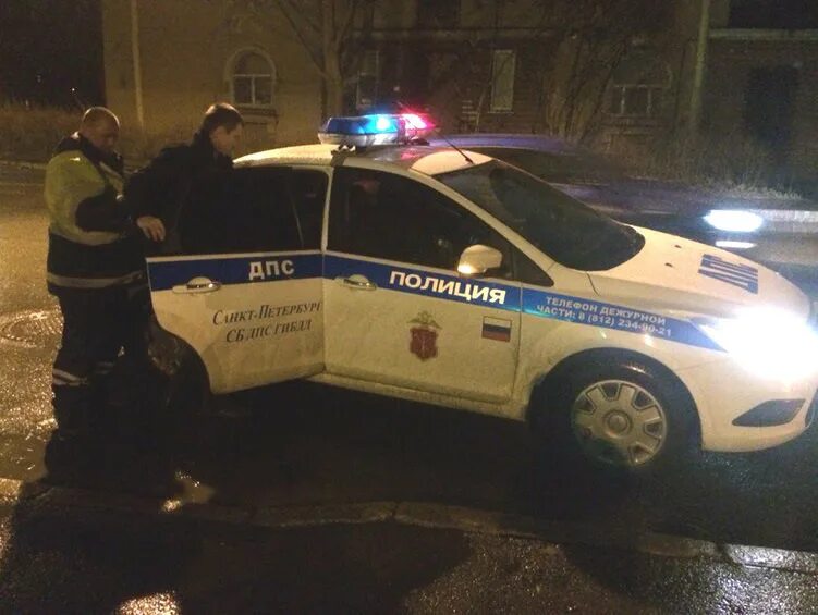 полиция ночью фото для детей. фото полиции ночью. приходила полиция ночью. приходила полиция ночью. машина патрульная.