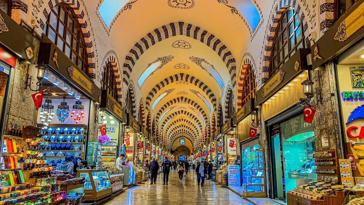 Стамбул путевки цены 2024. Турция Египетский базар Стамбул. Египетский рынок в Стамбуле. Египетский базар в Стамбуле снаружи. Отель Bazaar old City Стамбул.
