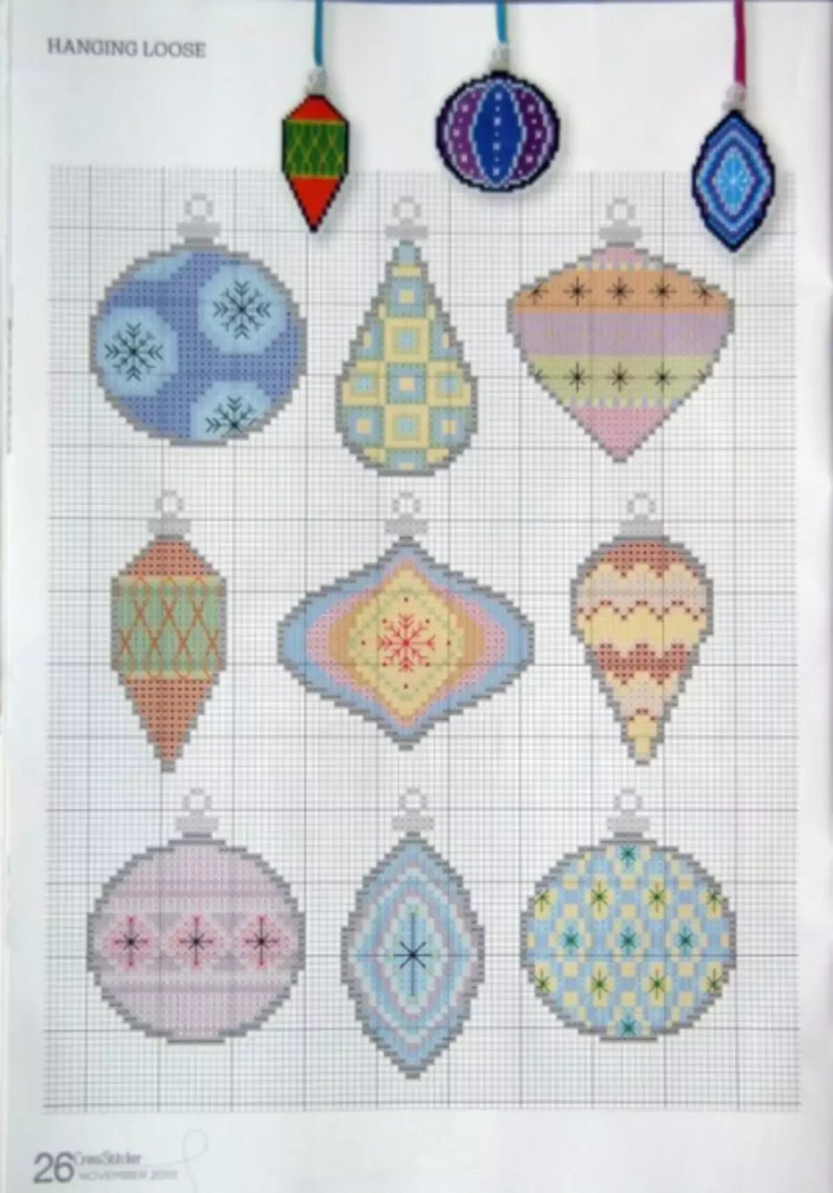 Вышивка крестиком новогодние схемы. Схемы для вышивания крестиком новогодние. Вышитые объемные игрушки. Кривульки новогодние игрушки схемы. Схема елочной игрушки.