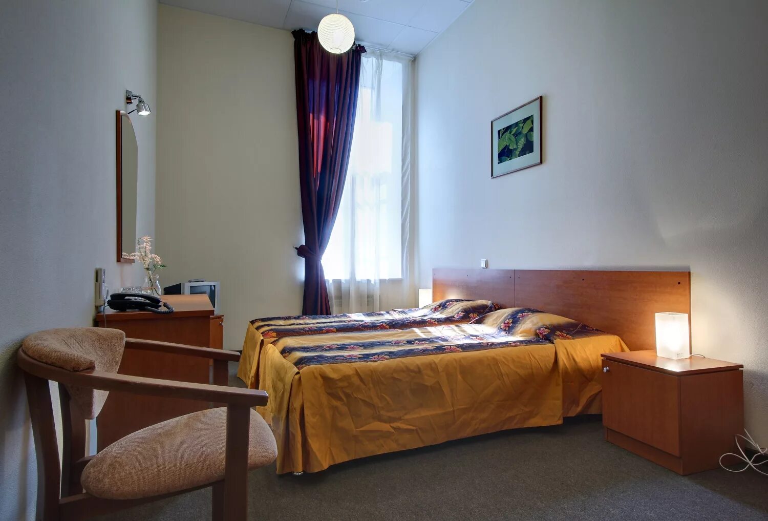 гостиница "red hotel" дилижан. проживания спб. хороший отель в центре петербурга недорого. тучков отель санкт-петербург на васильевском. хороший отель в центре петербурга недорого.