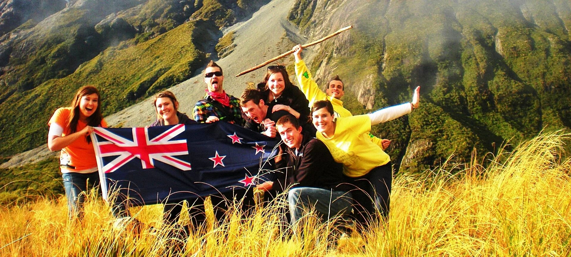 Новая Зеландия люди. Новая Зеландия жители. Независимость новой Зеландии. Новая Зеландия туризм.