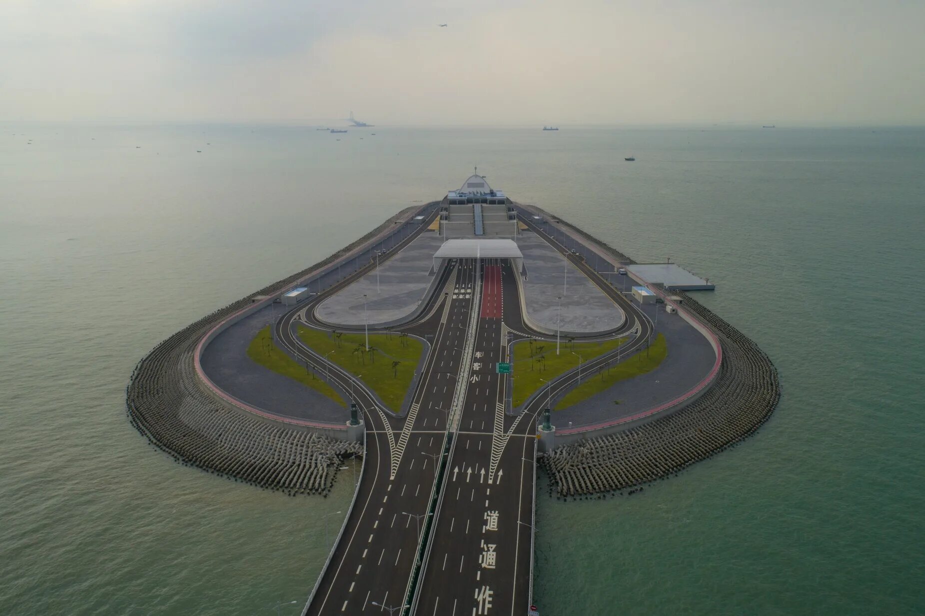 Мост Чжухай Макао. Морской мост Гонконг–Чжухай–Макао. Гонконг — Чжухай — Макао. Мост 55 км в Китае.