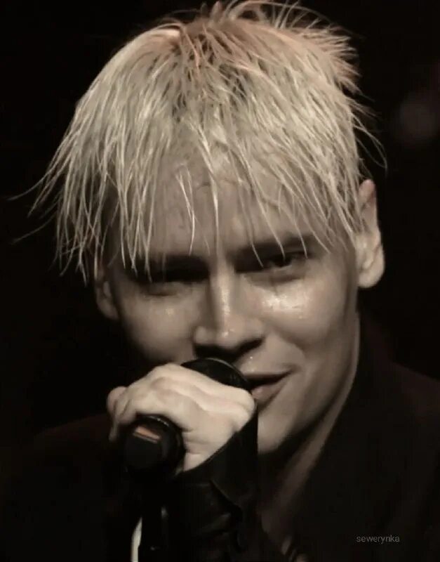 полная песня ветер воет сердце бьется. рассвет любовь слова. полная песня ветер воет сердце бьется. ты часть меня ты часть моей души. виктория дайнеко дыши текст.