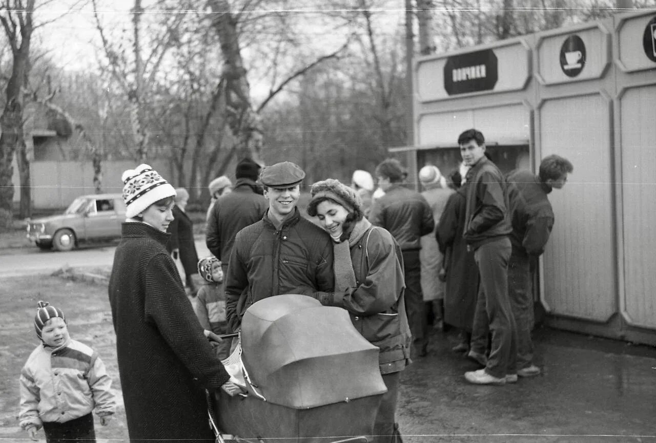 Пончики останкино. Пончиковая в Останкино в СССР. Пончиковая около Останкино. Останкино парк 80е. Парк Останкино пончики.