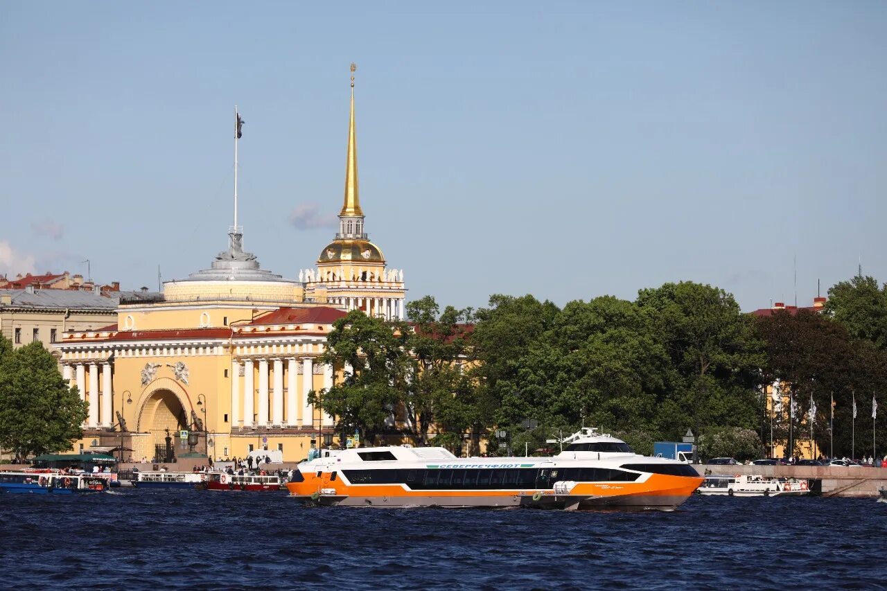 Метеор 2025. Метеор водный петербург. метеор 120р. метеор 120 цкб алексеева. метеор теплоход брацк.