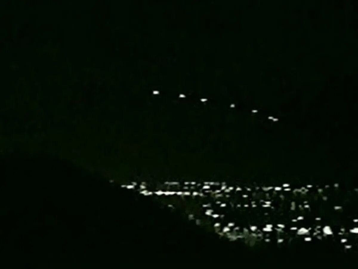 1997 13. Огни над фениксом 1997. огни феникса 1997. belgian ufo wave. phoenix lights in 1997 real photo.