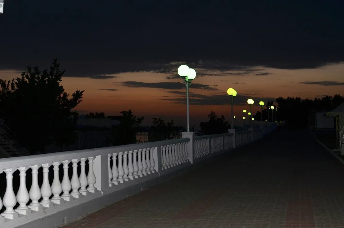 кабардинка ночью. кабардинка набережная ночью. кабардинка ночная набережная. кабардинка ночная набережная. кабардинка набережная ночью.