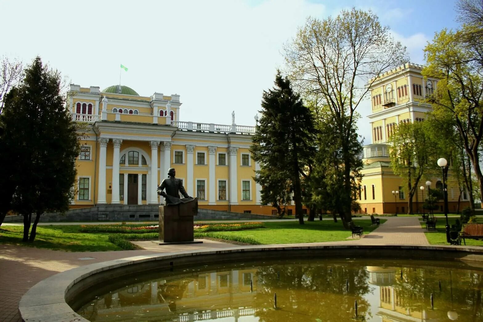 Гомель куда сходить с ребенком. Дворец румянцевых - паскевичей. дворец паскевичей в гомеле. гомель дворцово-парковый ансамбль. гомель дворец румянцевых паскевичей парк.