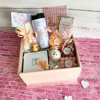 Оригинальные подарки на новый девушке