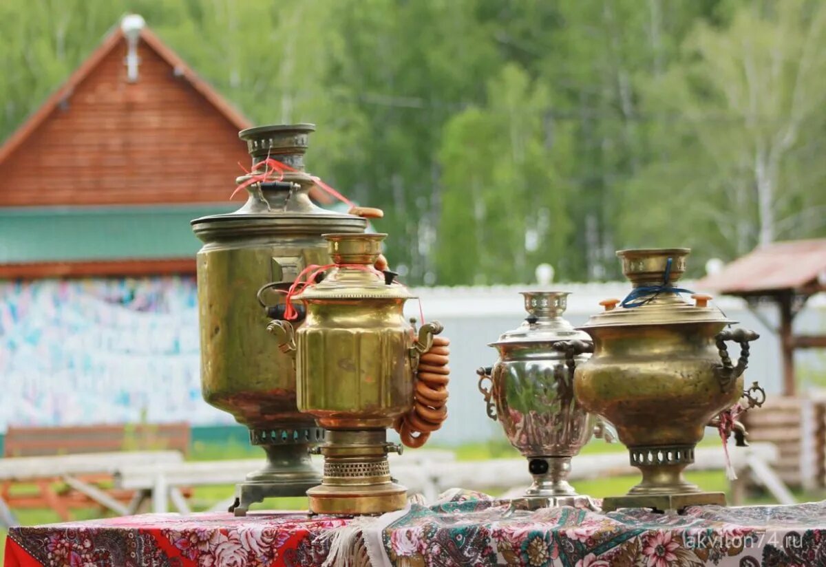 Самовар фнс. Азербайджан Ленкорань самовар. Самовар Ленкорань. Тульский самовар чаепитие. Тульский самовар чаепитие аковкикартинки.