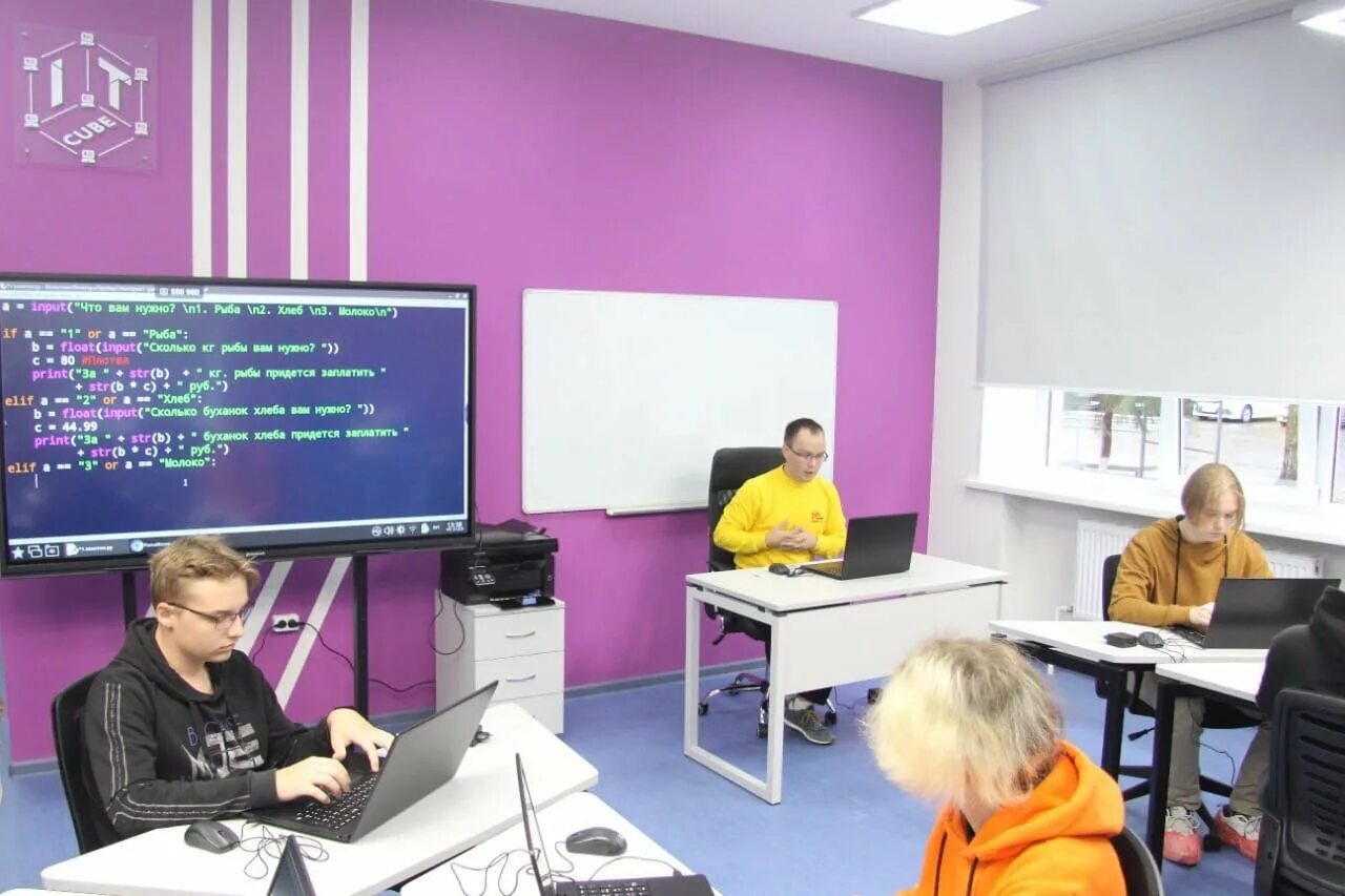 Работа в удмуртии свежие. Тепличный комбинат завьяловский. Правительство удмуртской республики 2024. Восток ресурс ува директор. Удмуртский продукт.