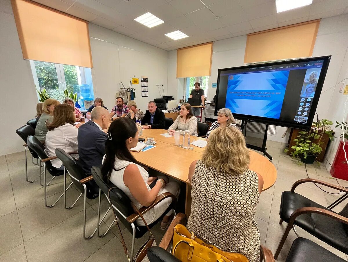 Школа 536 учителя. Заседание управляющего совета. Очередное заседание управляющего совета 2124. Амандус нгу. Руководящий совет.