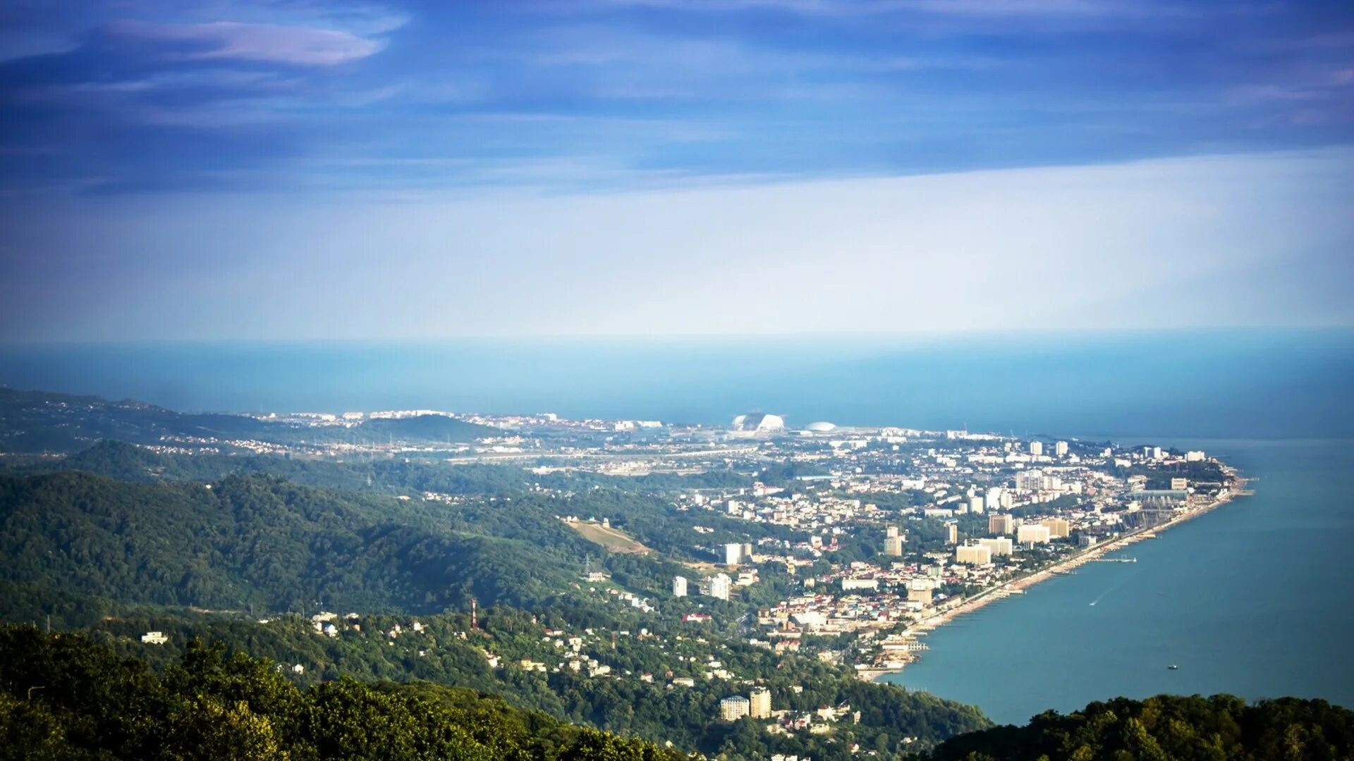 Черное море абхазия гагры. Природа сочи море горы. Озеро рица абхазия. Абхазия гагры море набережная. Море сочи 2022.