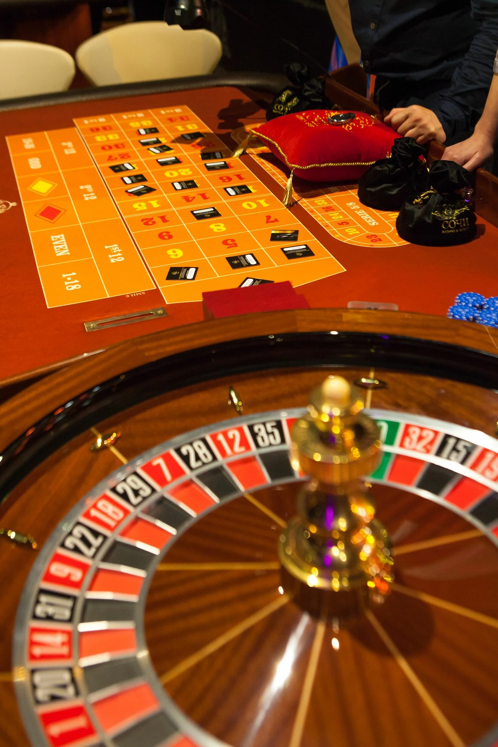 Казино Сочи Рулетка. Казино красная Поляна. Casino Sochi покерный стол. Стол покерный Roulette Signorini.