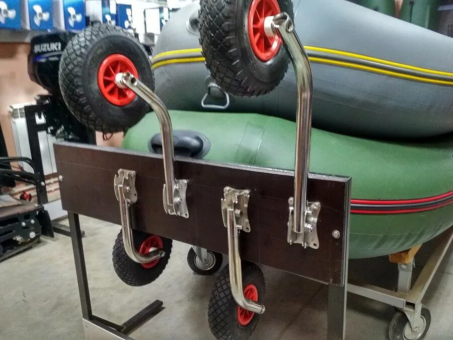 Установка транцевых колес на лодку. Транцевые колеса для лодки кайман н 300. кайман 330 транцевые колеса. пвх транцевые 330. колеса транцевые тонар шл-2.
