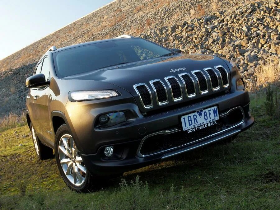 Cherokee limited. Jeep Cherokee 2014. Jeep Cherokee 2014 Limited. Jeep Чероки 2014. Jeep Cherokee Лимитед.