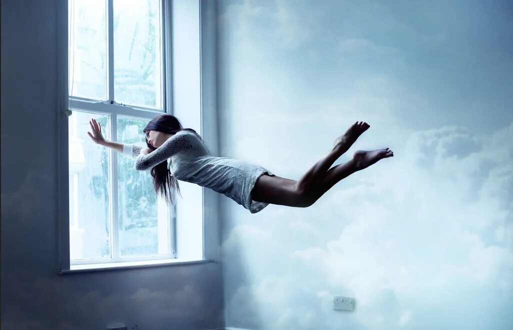 джереми геддеса. окно ночью. летать во сне. луна в окне. сон вылетело окно.