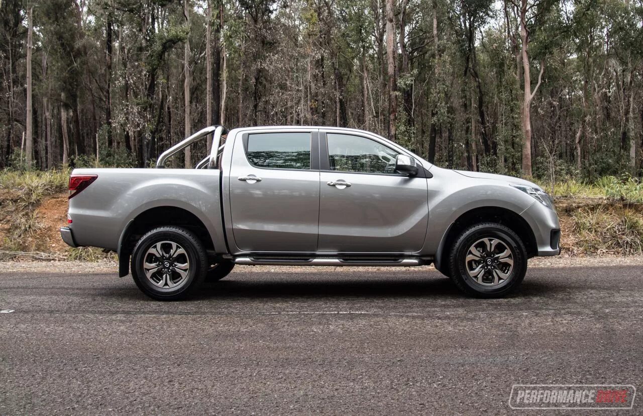 Nissan vs Mazda BT 50. Mazda BT-50 Intrepid. Мазда gt 50. Мазда BT 50 бежевый. Mazda ranger