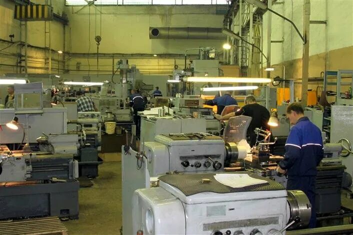 коллектив бухгалтерии. интерьер кабинета ржд. торговый дом механического филиала. крупный торговый дом. лермонтова 83 каменск-уральский.