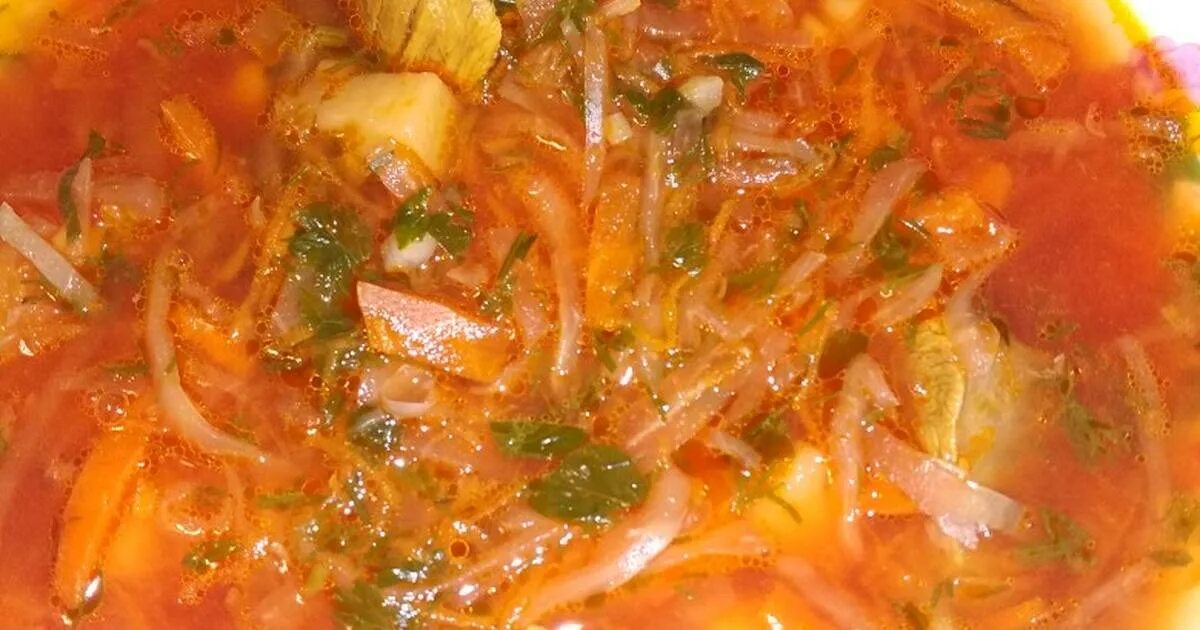 борщ без свеклы. украинский борщ без свеклы. как называется борщ без свеклы. какие суп без свеклы. суп борщ без свеклы.