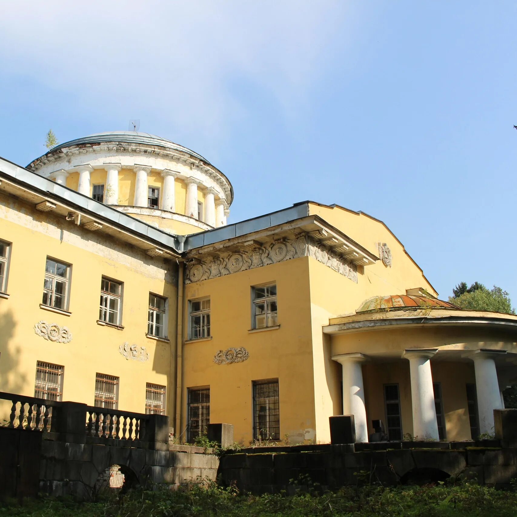 Воронцовская усадьба в быково. Усадьба кирьяново дача е р дашковой пр стачек 45. Р. Усадьба кирьяново в санкт-петербурге. Усадьба кирьяново в санкт-петербурге.