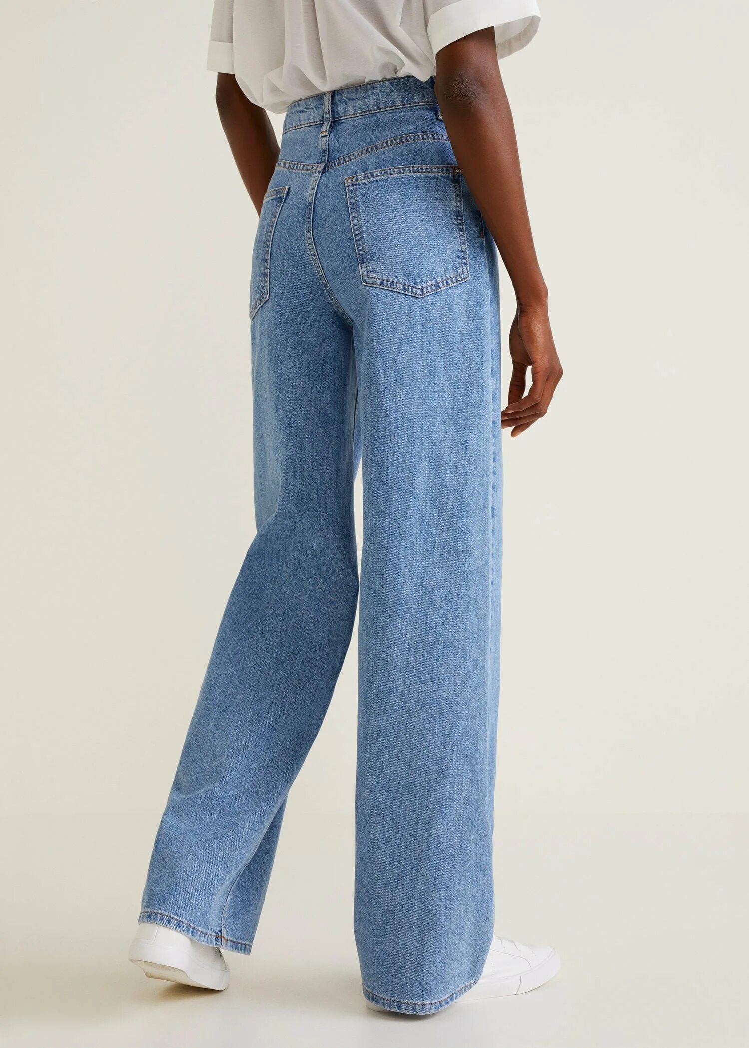 Wide leg jeans