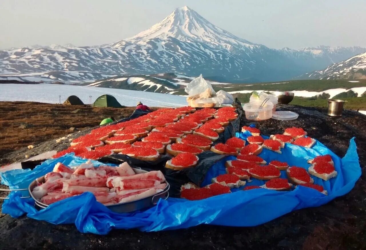 Кетов камчатка. Камчатка еда. завтрак на камчатке. пикник камчатка. национальные блюда камчатки.