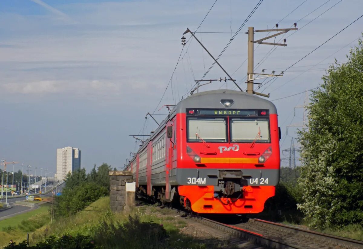 Эд9м кисловодск. Эп1м 405 электровоз. Электричка 823 км. Электричка 823 км. Поезд вл80.