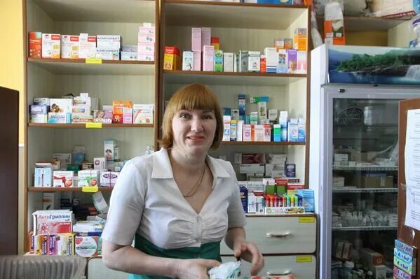 тц сказка арсеньев. садовая 3 арсеньев. островского. соц аптека. фармацевт в аптечный пункт.