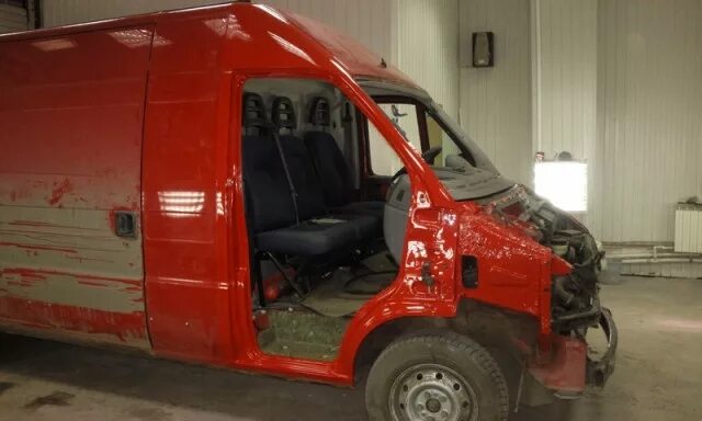 Fiat ducato ремонтная мастерская. Fiat ducato ремонтная мастерская. Ремонт ducato. Фиат дукато на подъемнике. Fiat ducato в контейнере.
