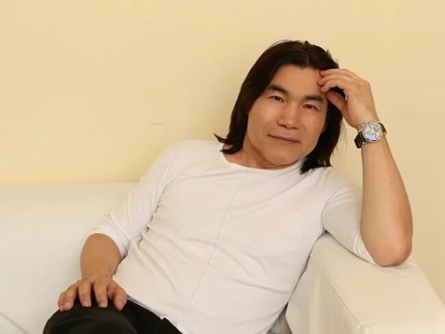 солист а студио батырхан. солист астудио батыр. группа а студио батырхан шукенов. а студио батырхан шукенов. солист а студио батырхан.