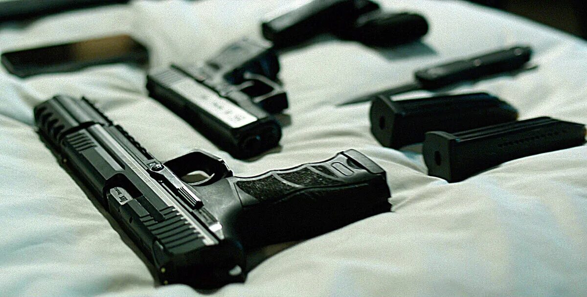 File:FO-SIGP226-6.jpg - Internet Movie Firearms Database - Guns in Movies, TV an