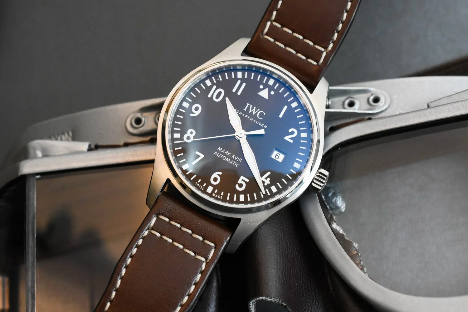 Часы IWC Pilot. IWC 35111 Калибр. Часы IWC Pilot's watches Spitfire. IWC Pilot s watch Mark XX. Pilot's watch