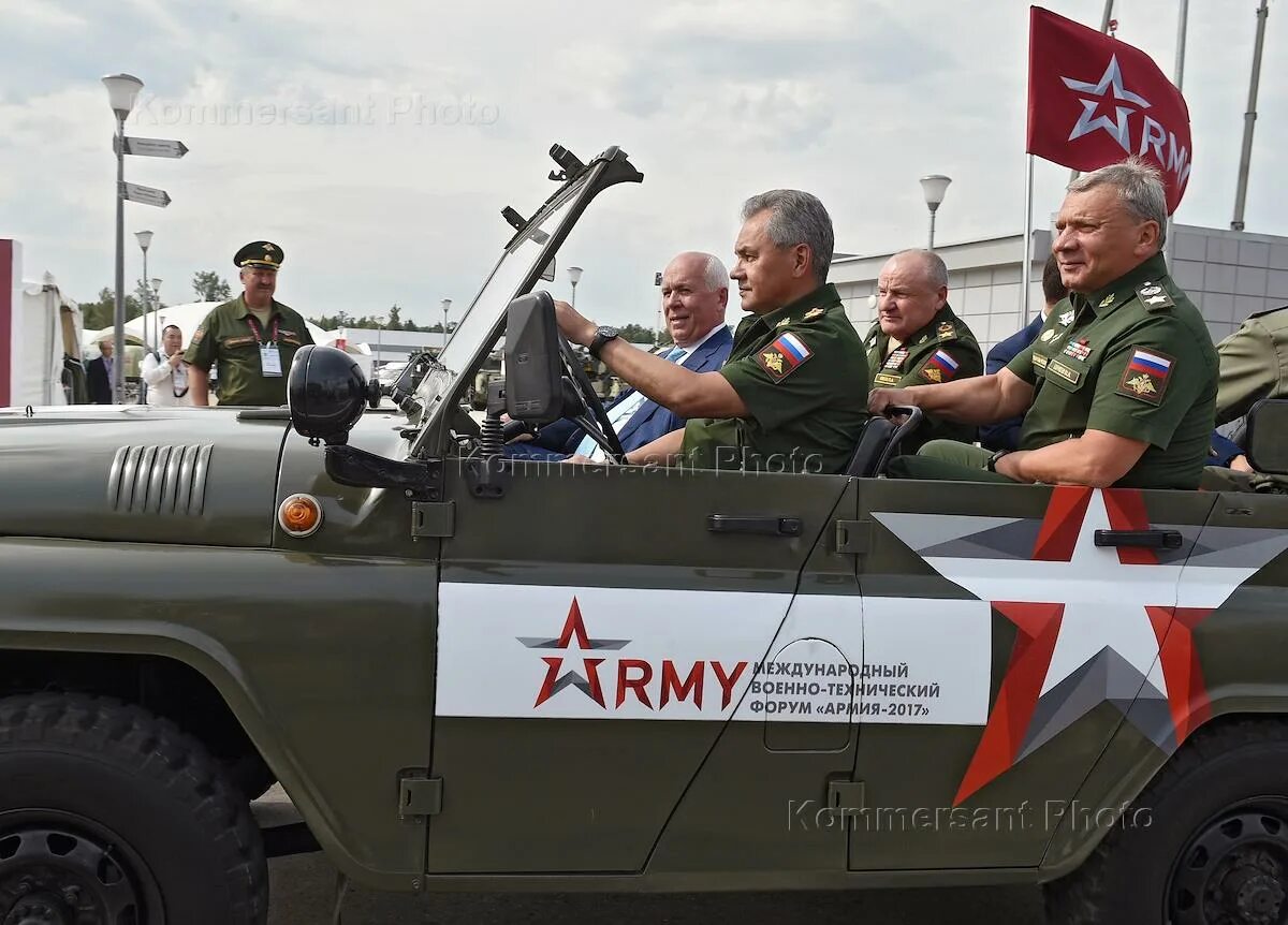 Обсуждения военных форум. Форум армия. Военный форум. Шойгу на УАЗИКЕ. Армия-2017.