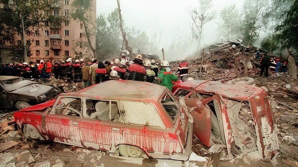 Теракты в москве за последние 10 лет. 13 Сентября 1999 Каширское шоссе. Теракт на Каширском шоссе 1999. Взрыв дома на Каширском шоссе 1999. Взрывы на каширке и Гурьянова 1999.