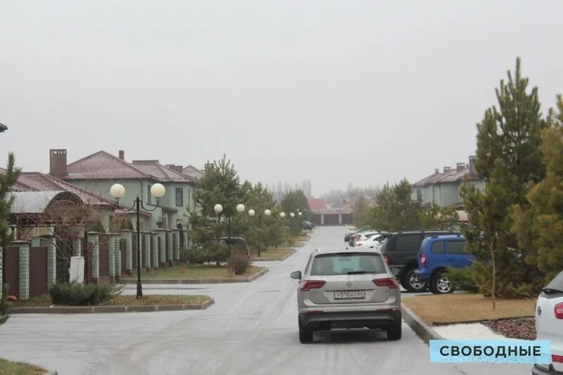 Долин поселок. Поселок зеленая долина саратов. коттеджный поселок зеленая долина саратов. саратов юбилейный зеленая долина. зелёная долина коттеджи саратов.
