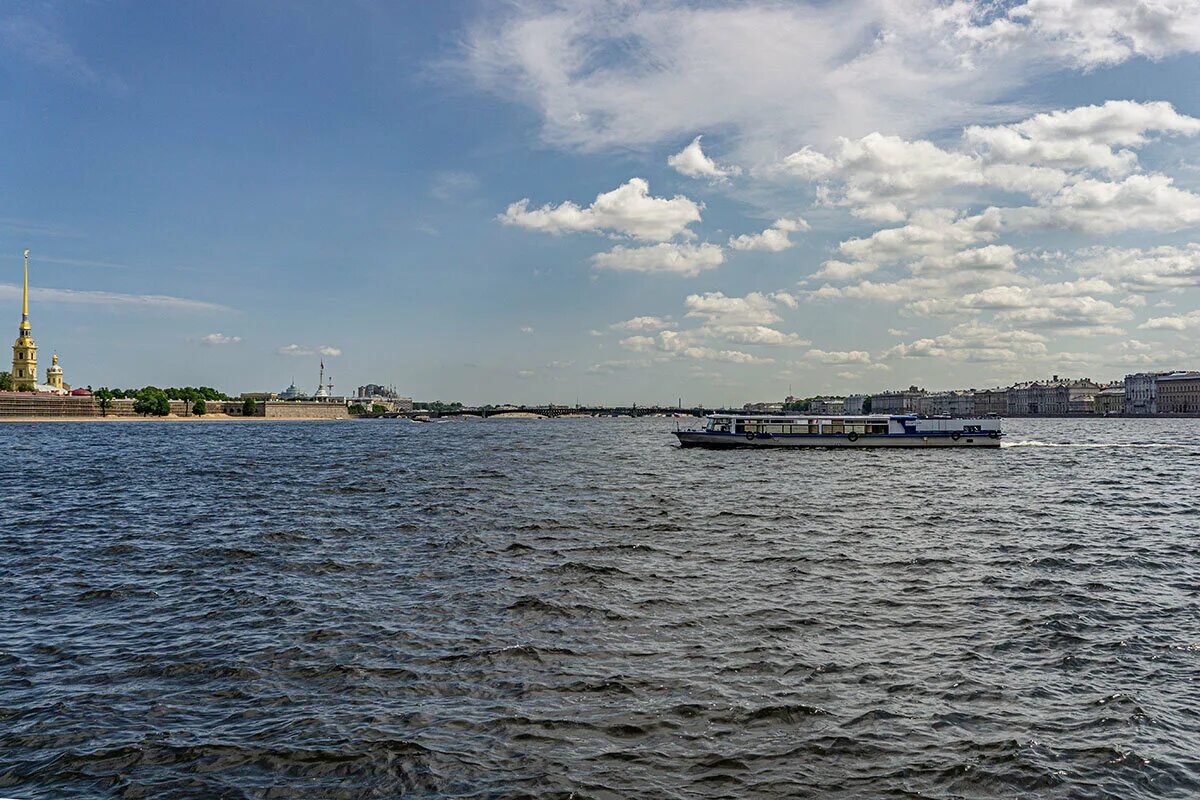 тк простор сиверский. дворцовый мост в санкт-петербурге. пр. Prostor self storage, санкт-петербург, проспект сизова. склад простор спб сизова.
