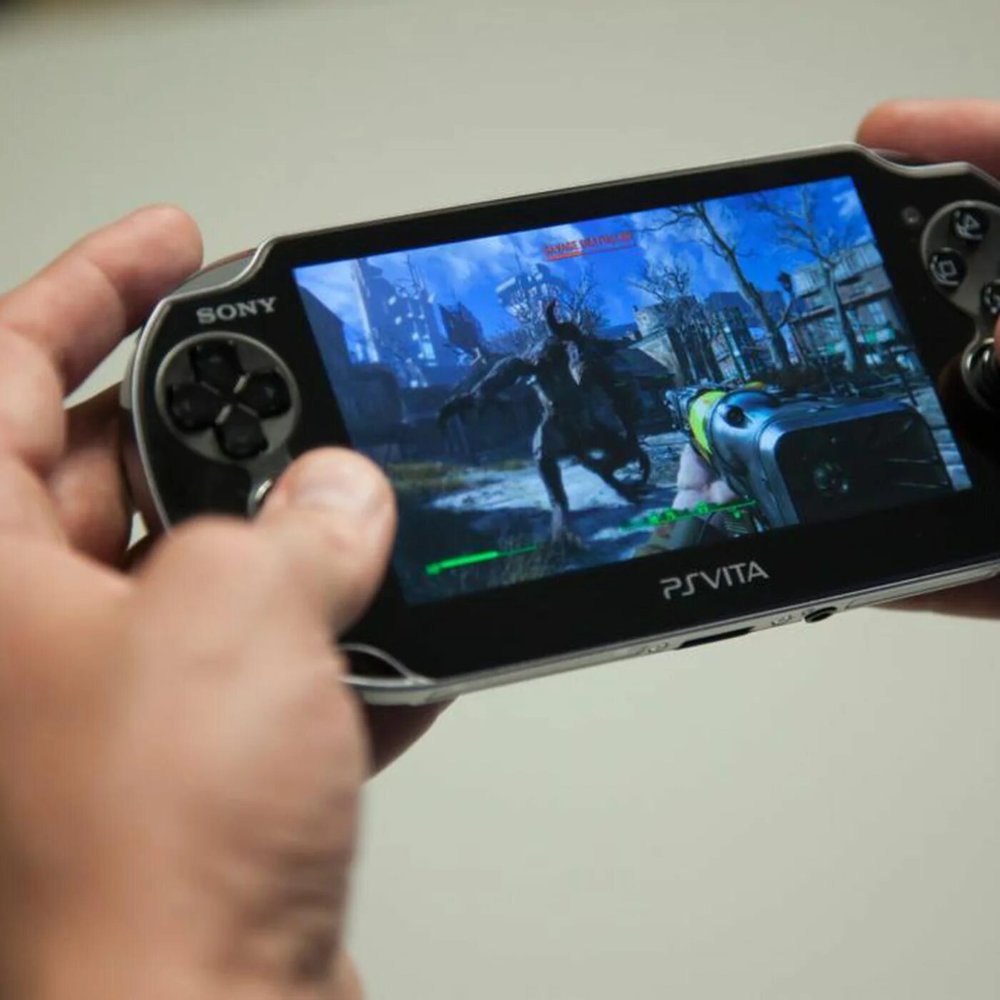 Ps4 через телефон. PS Vita ps4. PS Vita Fallout 4. PS Vita 2.